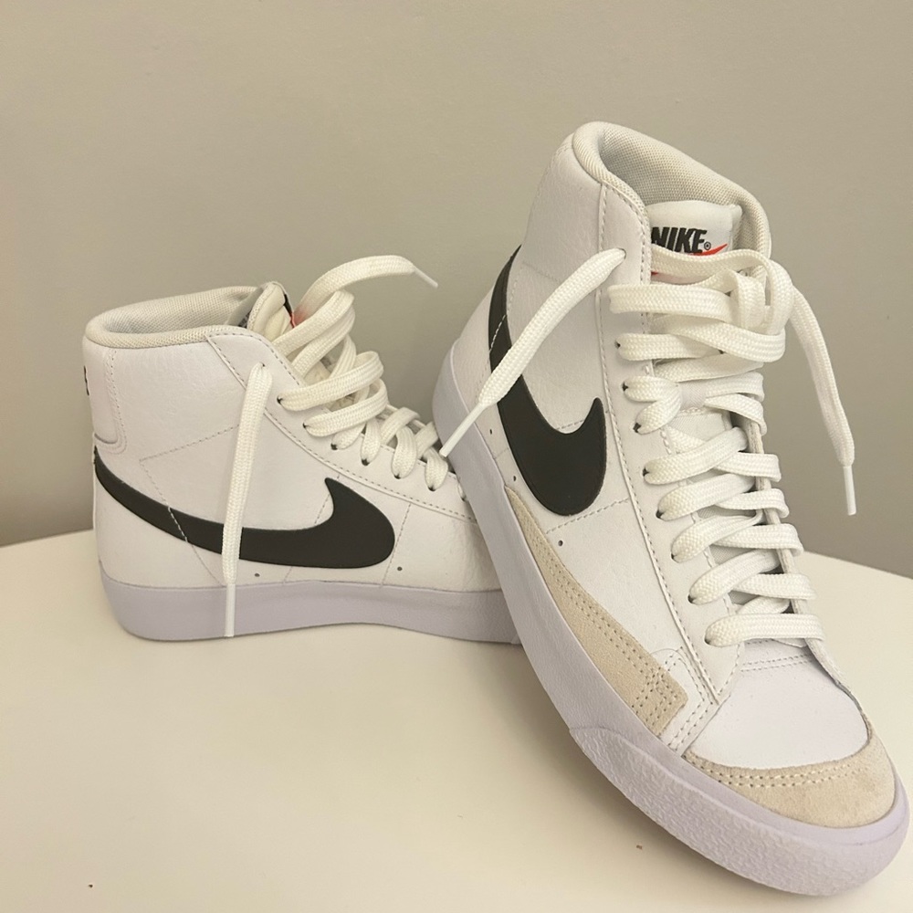 Nike Blazer mid ‘77 women’s sneakers
